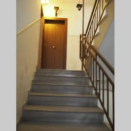 Retro Boutique Apt W Balcony In Historical Area