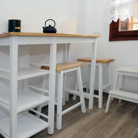 Apartamento Retro Boutique Apt W Balcony In Historical Area Tessalónica