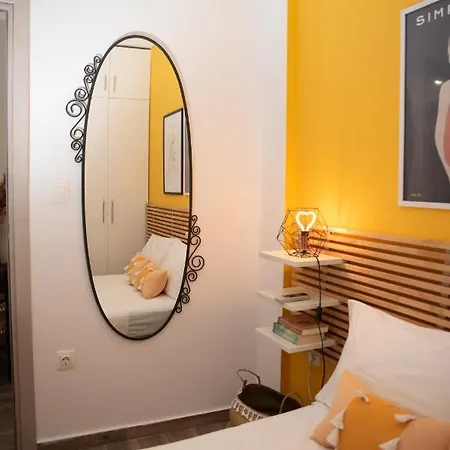 Retro Boutique Apt W Balcony In Historical Area *