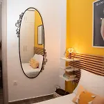 Retro Boutique Apt W Balcony In Historical Area *